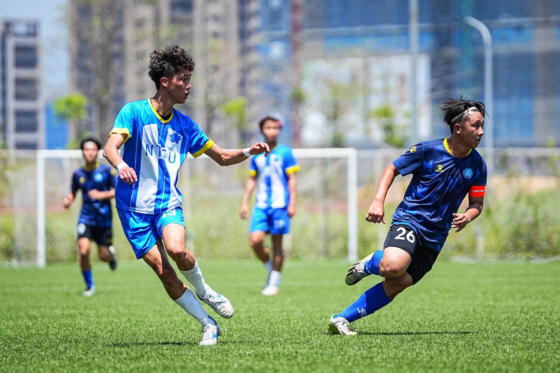 无文班马刺照样杀疯了！瓦塞尔35+7三分对轰穆雷，约基奇8次出手引争议