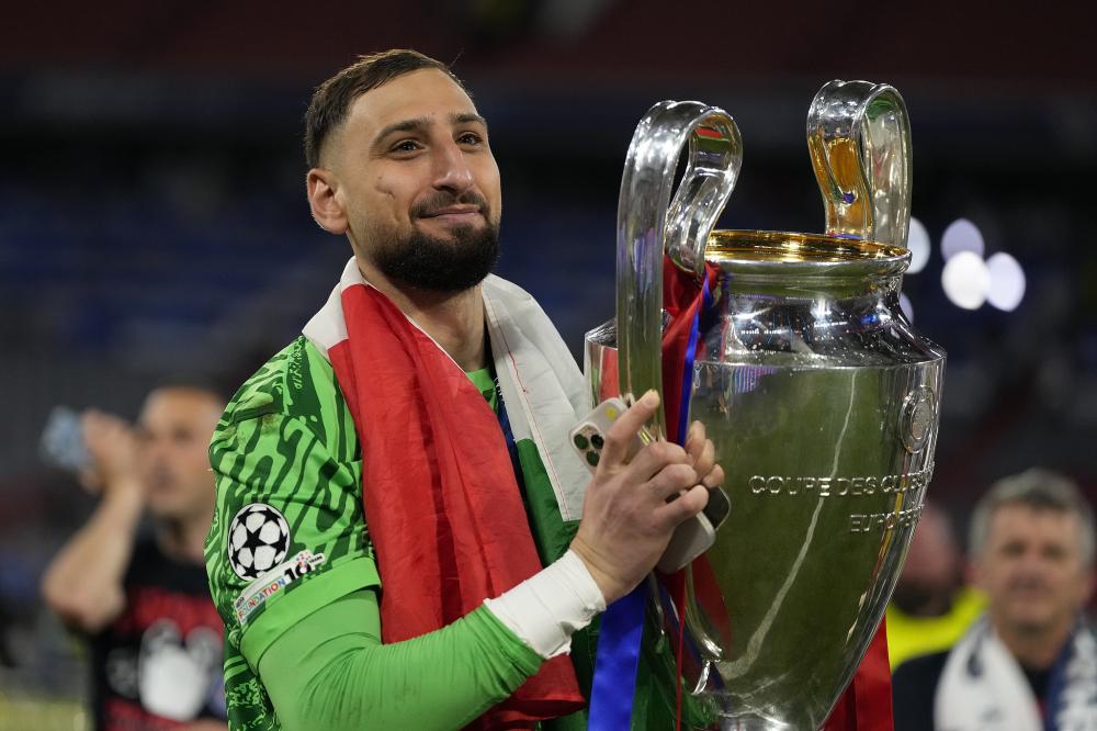 北青：邵佳一首期国足集训最早明年1月，将推进年轻化进程